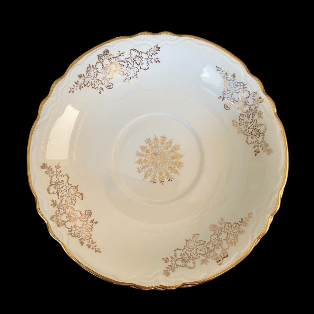 Vintage 1940s Homer Laughlin Golden Rose Saucers Set of 6 Scalloped - Picture 2 of 8